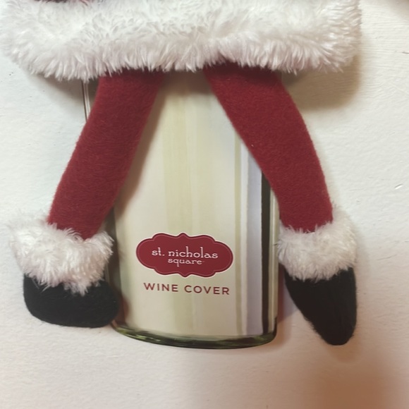 St Nicholas Wine Cover - Picture 4 of 5